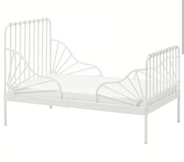 2 x IKEA MINNEN meegroeibed + LUROY lattenbodem 80cm x 200cm beschikbaar voor biedingen