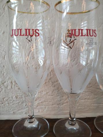 2 magnifiques verres à bière Julius (33cl), Enlèvement, Comme neuf