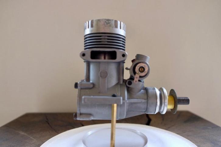 SC 108 Nitro rc motor — in goede staat, Hobby en Vrije tijd, Modelbouw | Radiografisch | Vliegtuigen, Gebruikt, Nitro, Ophalen of Verzenden