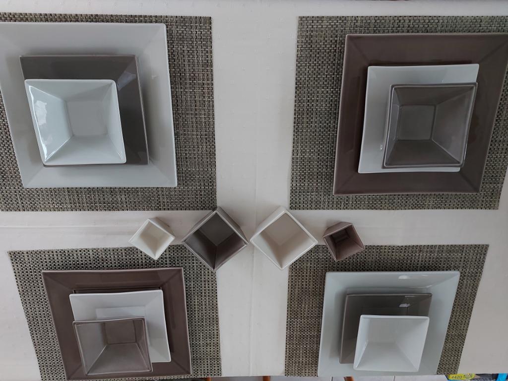 Servies vierkant taupe/beige  40-delig, Uni, Assiettes(s), Poterie, Comme neuf