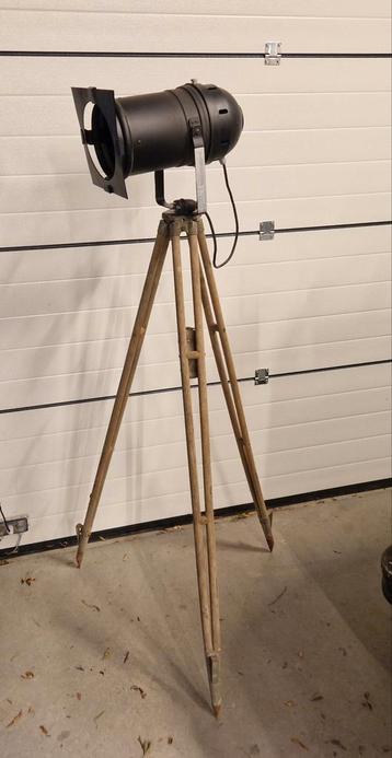 Par 64 spots (los) beschikbaar voor biedingen