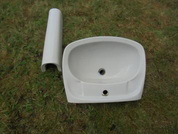 Roca porseleinen lavabo met voet beschikbaar voor biedingen