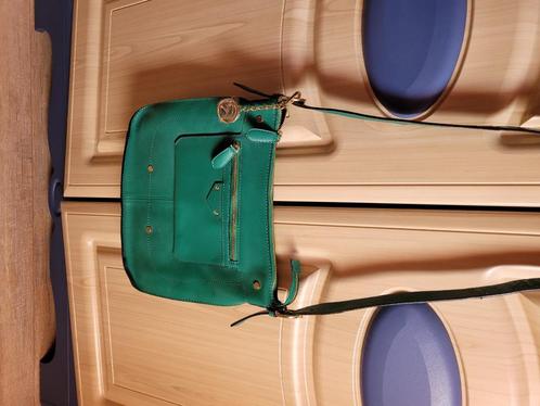Nieuwe Rubenstein tas in groen leder nooit gebruikt, Handtassen en Accessoires, Tassen | Damestassen, Nieuw, Schoudertasje, Groen