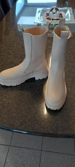 beige laarsjes mt 38, Primark, Beige, Lage of Enkellaarzen, Ophalen of Verzenden