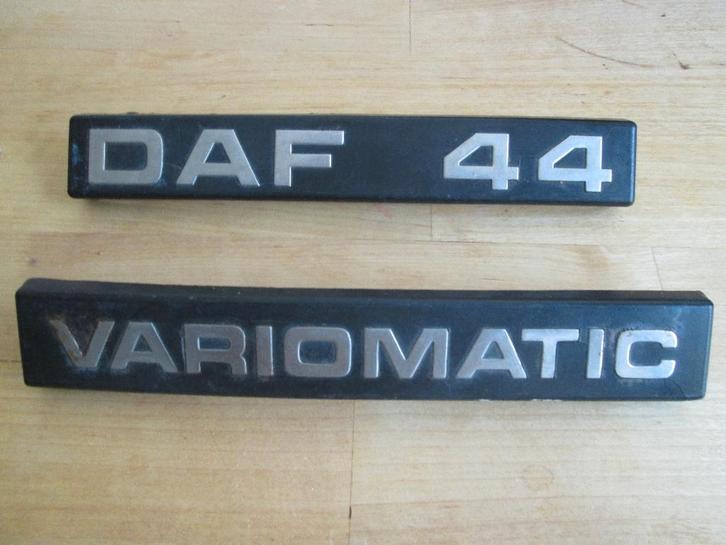 DAF 44 2 x Schriftzug Typenschild Heck Daf 44 + Variomatic, Auto-onderdelen, Klein materiaal, Oldtimer onderdelen, Gebruikt, Ophalen of Verzenden