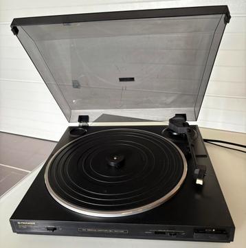 Platenspeler van pioneer beschikbaar voor biedingen