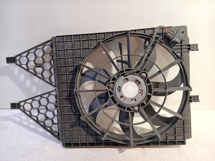 KOELVENTILATOR Seat Ibiza IV SC (6J1) (6r0121207), Auto-onderdelen, Airco en Verwarming, Seat, Gebruikt
