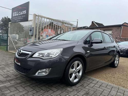 Opel Astra 1.3 CDTi ecoFLEX Cosmo *12 mois de garantie*, Auto's, Opel, Bedrijf, Te koop, Astra, ABS, Airbags, Airconditioning