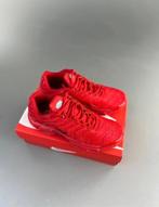 Tons Nike rouge/Taille 42, Comme neuf, Enlèvement ou Envoi