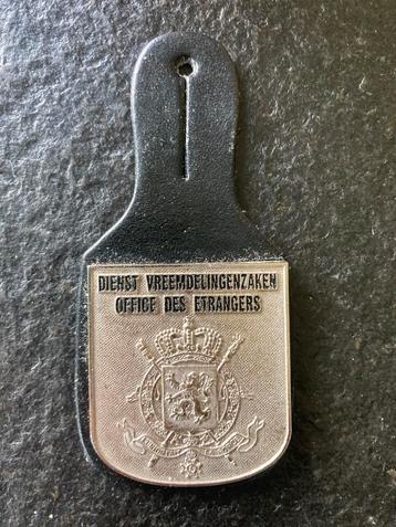 Service d'immigration à Chest Hanger, Enlèvement