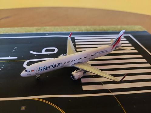 Sri Lankan Airlines Airbus A 321 NEO Herpa Wings 1/500, Hobby & Loisirs créatifs, Modélisme | Avions & Hélicoptères, Comme neuf
