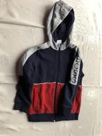 veste de training ( Hugo Boss ) gris  6 ans, Enfants & Bébés, Garçon, Pull ou Veste, Enlèvement, Utilisé