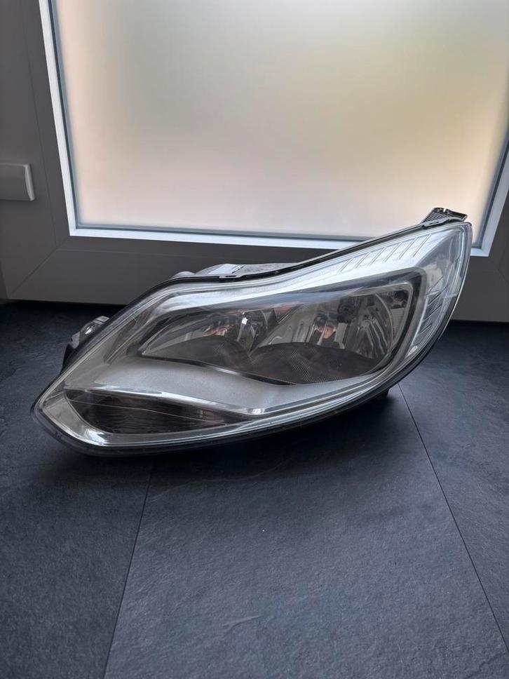 Phare gauche halogène Ford Focus III GENERATION année 2011-1, Autos : Pièces & Accessoires, Éclairage, Ford, Utilisé, Enlèvement ou Envoi