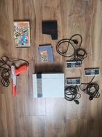 Nintendo nieuwe console 3 controllers + gun + donkey kong, Games en Spelcomputers, Spelcomputers | Nintendo NES, Ophalen of Verzenden