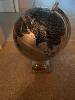 Wereldbol zilverkleurig, Huis en Inrichting, Woonaccessoires | Wereldbollen, Ophalen, Zo goed als nieuw