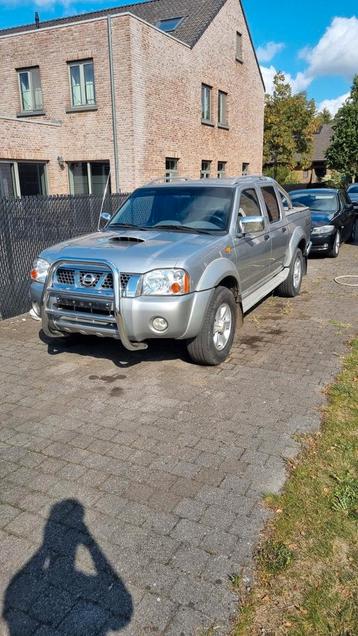 Nissan Navara 2004 / lichte vracht beschikbaar voor biedingen
