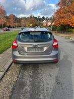Ford Focus 1.6 diesel prête à immatriculer, Auto's, Focus, Euro 5, Stof, Zwart