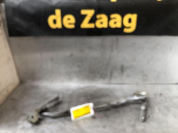 Charnière capot d'un Peugeot 207, Autos : Pièces & Accessoires, Autres pièces automobiles, Peugeot, Utilisé, 3 mois de garantie