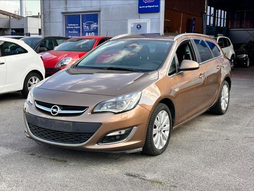 Opel Astra 1.6 i Automaat 2015 81.072km Euro 6, Auto's, Opel, Bedrijf, Te koop, Astra, ABS, Airbags, Airconditioning, Alarm, Bluetooth