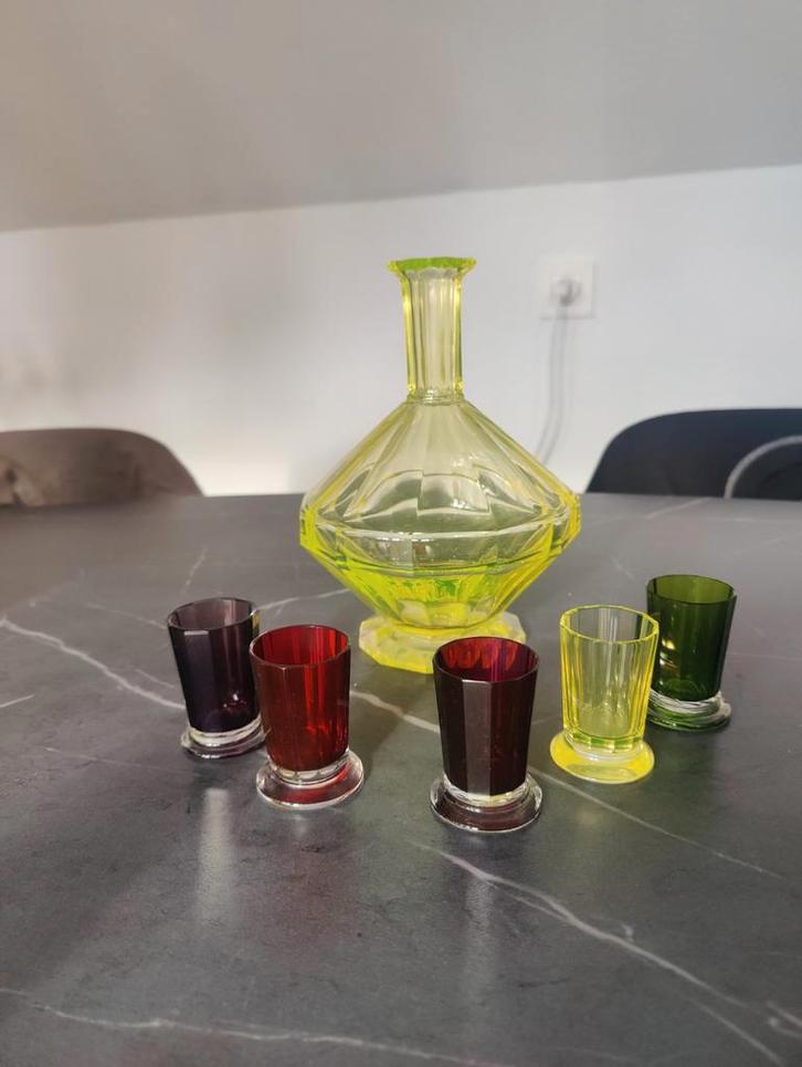 Val Saint Lambert: Art Deco likeurset Nungesser Uranium, Antiek en Kunst, Antiek | Glaswerk en Kristal, Ophalen of Verzenden