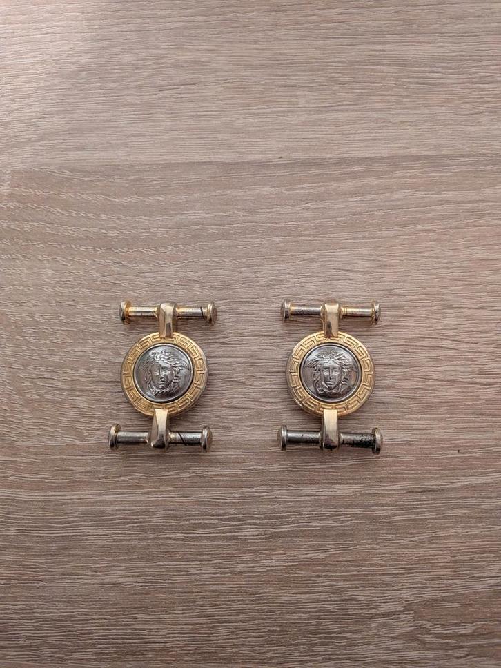 Paire d'Accessoires Vintage Gianni Versace – Design Méduse, Bijoux, Sacs & Beauté, Boucles d'oreilles, Argent, Argent