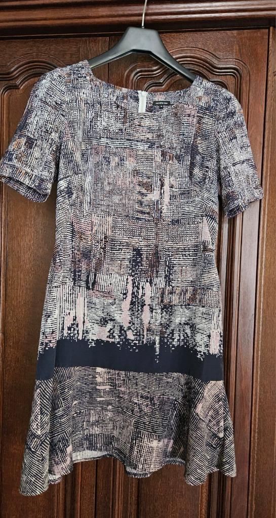 ② Caroline Biss jurk maat 36 elegant uniek design — Jurken