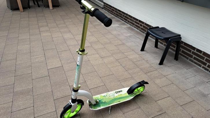 Step opplooibaar, Fietsen en Brommers, Steps, Zo goed als nieuw, Gewone step, Ophalen