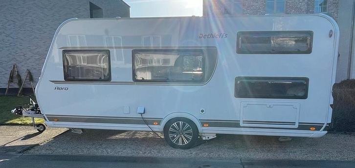Dethleffs AERO 490 QSK + MOVER/LUIFEL/FIETSREK, Caravans en Kamperen, Caravans, Particulier, Dethleffs, Stapelbed, Hordeur, Ophalen