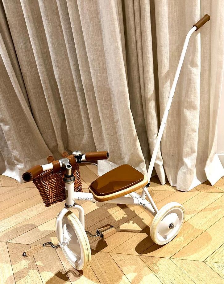 Banwood driewieler, Fietsen en Brommers, Fietsen | Driewielers, Zo goed als nieuw, Duwstang, Verstelbare zitting, Ophalen