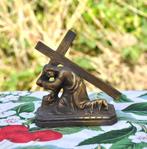 christ portant sa croix regule cuivré, Enlèvement ou Envoi