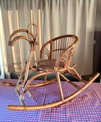 cheval à bascule  vintage en rotin, Maison & Meubles, Accessoires pour la Maison | Étagères, Enlèvement, Comme neuf