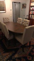 Eiken tafel met 6 stoelen ecru gecapitoneerd, Ophalen, Zo goed als nieuw