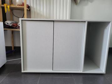 Kattenbak meubel beschikbaar voor biedingen