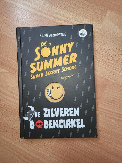 De Sonny Summer super secret school, Boeken, Kinderboeken | Jeugd | onder 10 jaar, Zo goed als nieuw, Ophalen