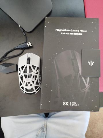 Wlmouse Beast X Max, Enlèvement ou Envoi, Utilisé, Droitier, Souris