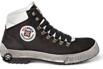 veiligheids schoenen M 50 beschikbaar voor biedingen