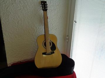 Guitare acoustique avec housse 1/2 + cordes enfant. beschikbaar voor biedingen