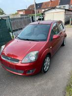 Ford fiesta 1.4TDCI, 1399 cm³, 5 places, Achat, Rouge