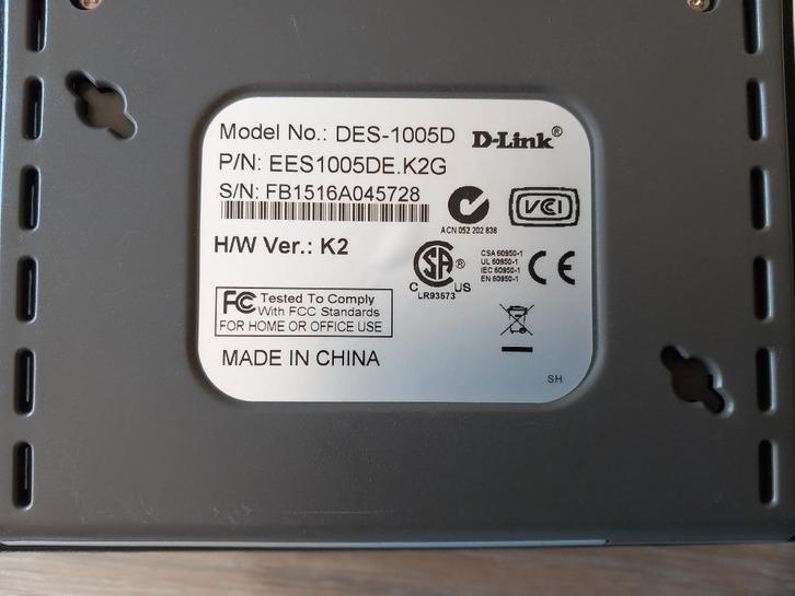 ETHERNET switch D link, Computers en Software, Netwerk switches, Gebruikt, Ophalen of Verzenden