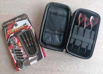 Winmau Hempel 23gr, Joe Cullen SE 22gr &  Case Blade 6. beschikbaar voor biedingen