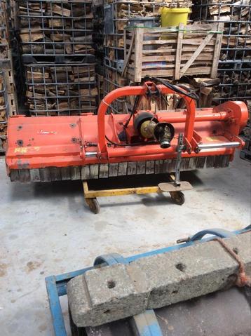 Klepelmaaier Maschio 2m30 breed, Ophalen, Weidebouw