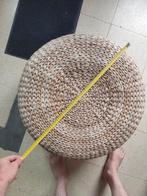 Twee poefs in riet, Enlèvement, Comme neuf