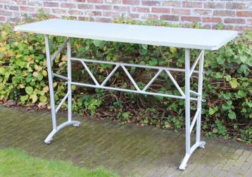 Prodjuser Truss DJ-Booth beschikbaar voor biedingen