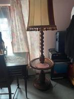 Antieke staande lampen, Ophalen
