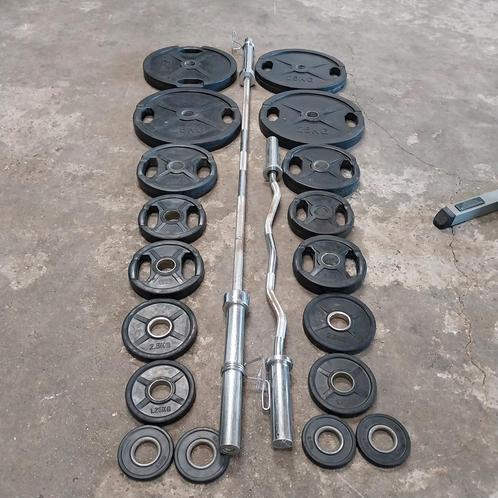 149.5 kg Olympische rubber Gewichten +barbells +opberg rek, Sport en Fitness, Fitnessmaterialen, Zo goed als nieuw, Ophalen