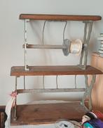 Antiek rek voor lint of touw., Ophalen