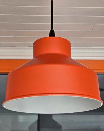 Vintage hanglamp oranje. beschikbaar voor biedingen