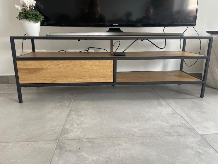 Tv meubel Jysk, Huis en Inrichting, Kasten |Televisiemeubels, Zo goed als nieuw, Minder dan 100 cm, 100 tot 150 cm, 25 tot 50 cm