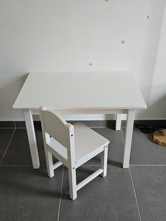 IKEA Sundvik kindertafel met stoel., Kinderen en Baby's, Kinderkamer | Tafels en Stoelen, Ophalen
