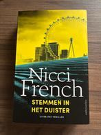 Nicci French - Stemmen in het duister, Boeken, Ophalen of Verzenden, Nieuw, Nicci French